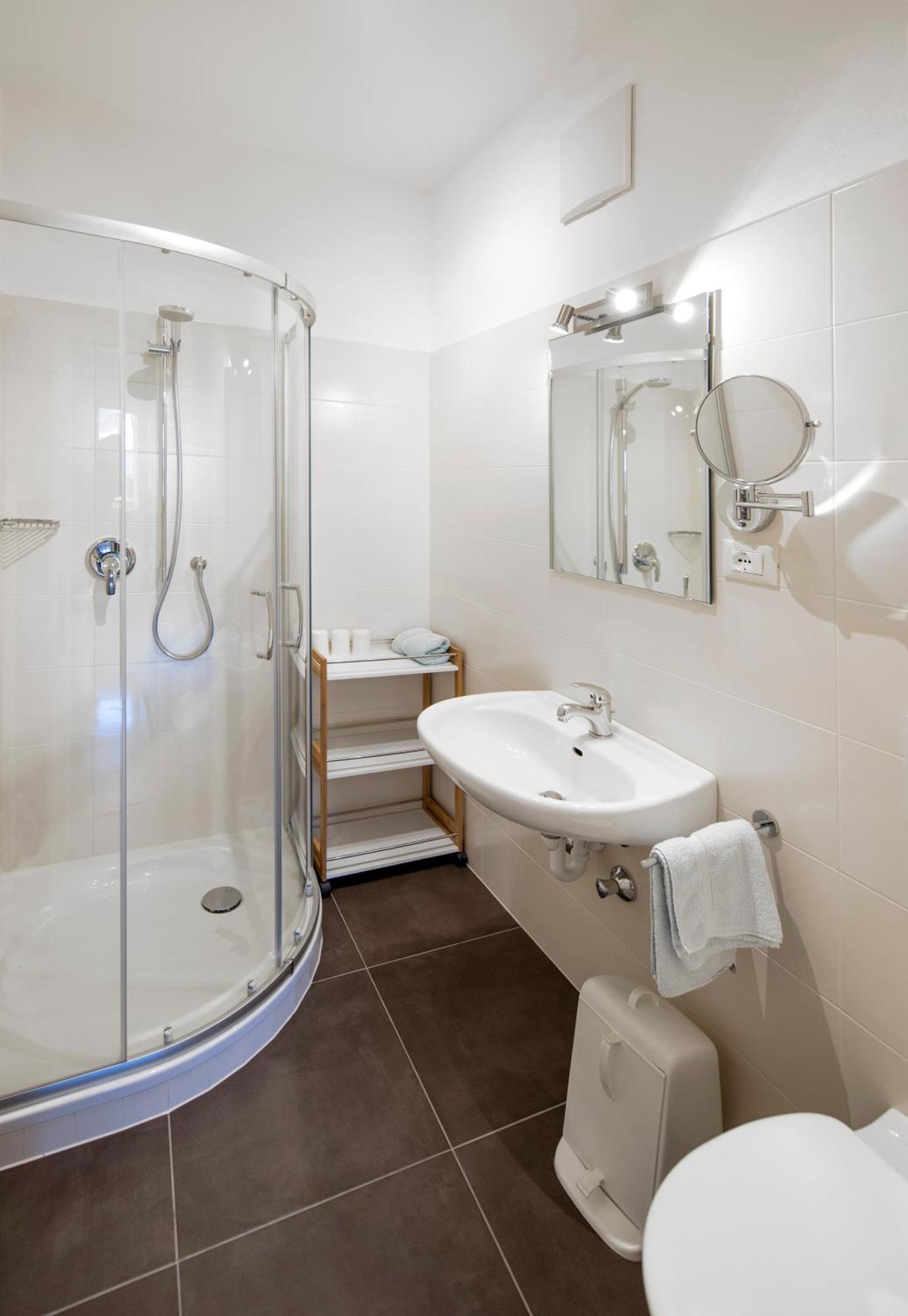 Obermaratscher Apartments Residence Lagundo Room photo