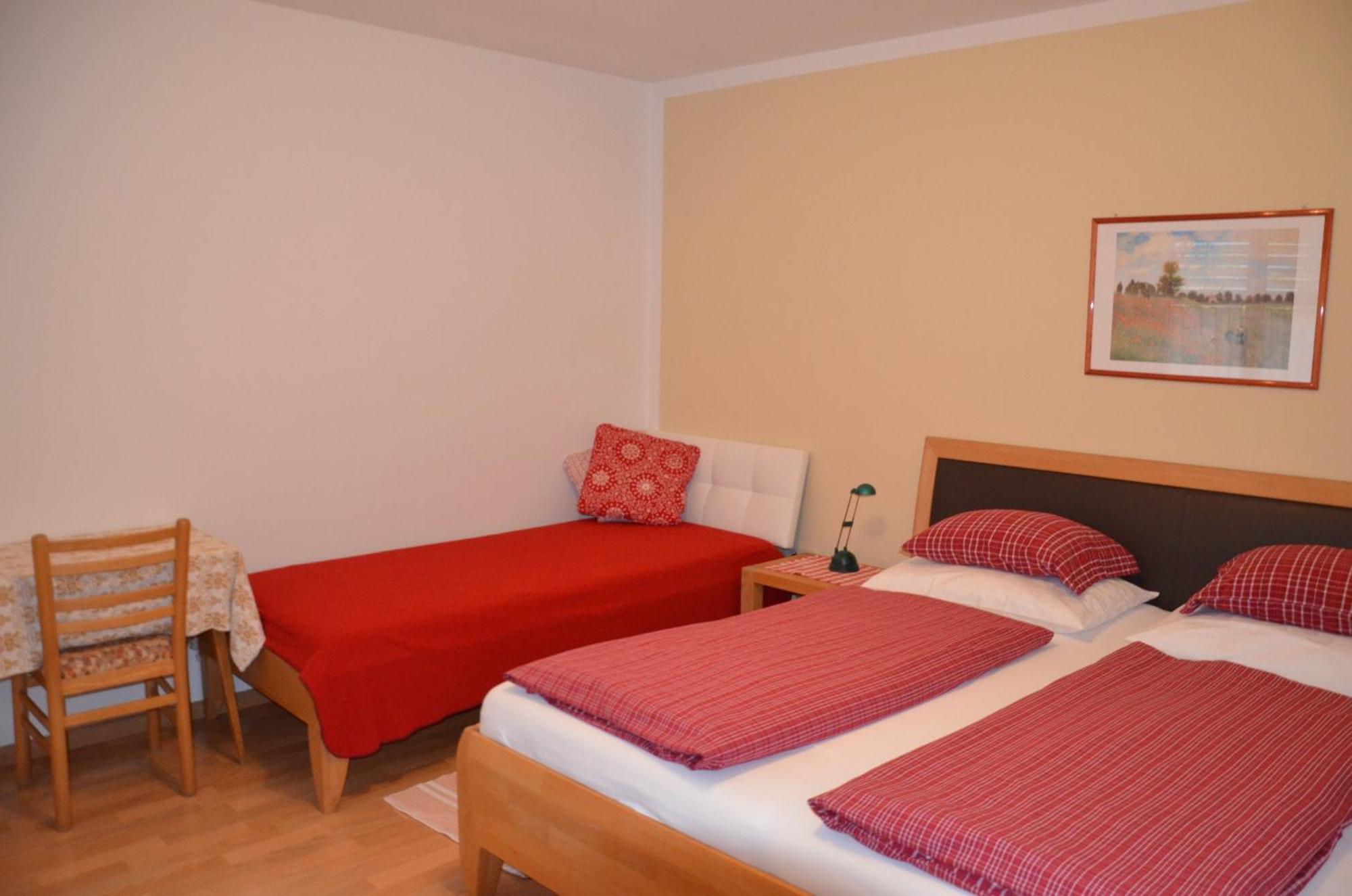 Obermaratscher Apartments Residence Lagundo Room photo